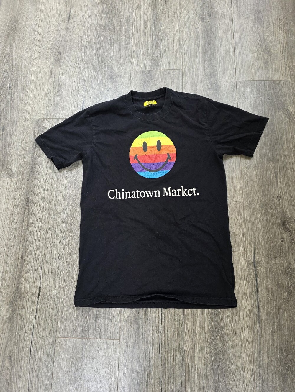 Chinatown Market Apple Smiley Face T Shirt Mens Size Large